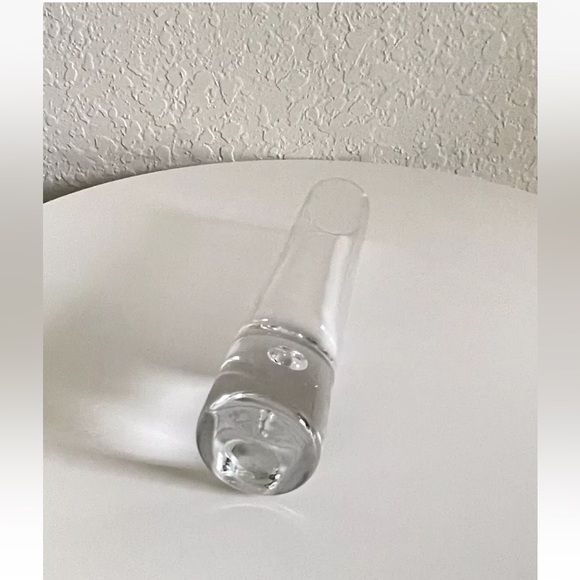 Art Glass Flower Vase Air Bubble In the Base Cylinder Design. - Picture 6 of 6